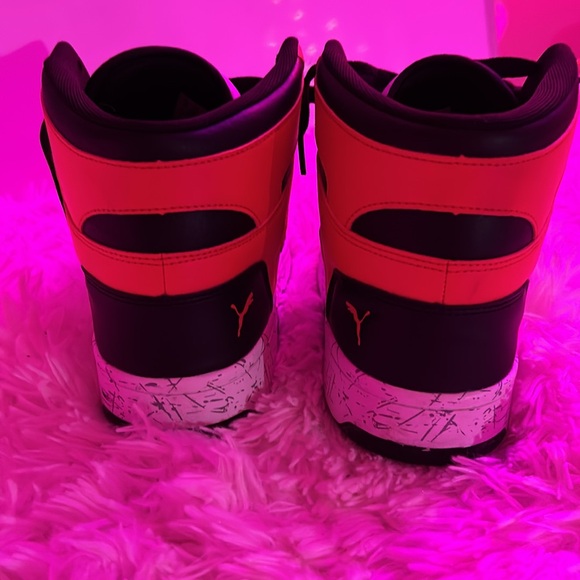 Red and white puma rebound layups with bottom scratches unworn men’s size 11 - Picture 8 of 8